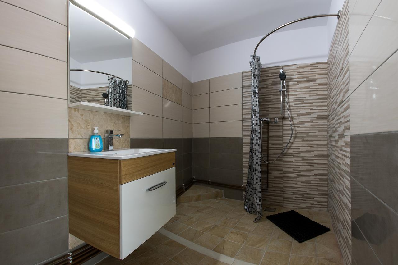 Готель Casa Alex Новачі-Страіні Екстер'єр фото
